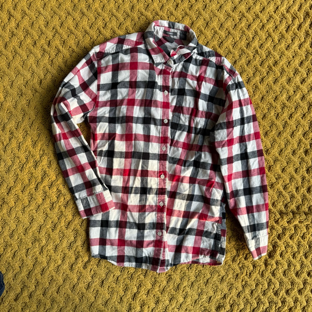 Eddie Bauer Red White Black Plaid Flannel Boyfriend Fit Shirt Women Size Small